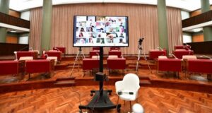 Chubut |  Arcioni podría abrir el año legislativo de manera virtual