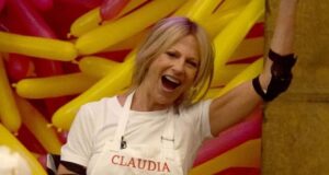 Polémica en “MasterChef Celebrity”: acusaron a Claudia Fontán de hacer trampa al buscar recetas en el celular