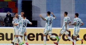Eliminatorias: Argentina y Chile empataron 1 a 1