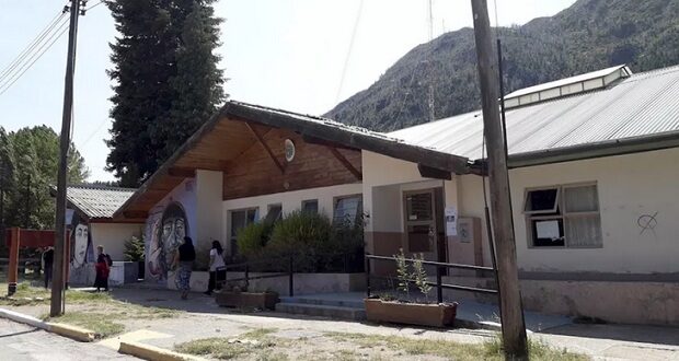 Buscan enfermeros para cubrir vacantes en el Hospital de Lago Puelo