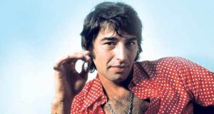 Lanzan dos canciones desconocidas y nuevas versiones de Sandro en «Tengo una historia así»