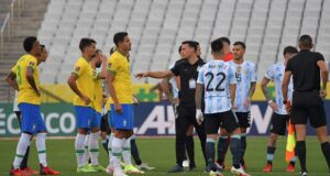 El partido Argentina-Brasil quedó suspendido por el ingreso de autoridades sanitarias