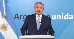 Alberto Fernández fue contacto estrecho de un positivo y estará aislado tres días