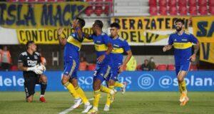 Debut y victoria: con dos golazos, Boca superó a Colo Colo