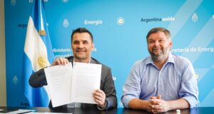 Chubut | Santiago Igon participó del acuerdo entre la Cooperativa Eléctrica de Gaiman y la Secretaría de Energía