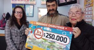 Madryn | Lotería entregó premio de 250 mil pesos a una ganadora del Telebingo Chubutense