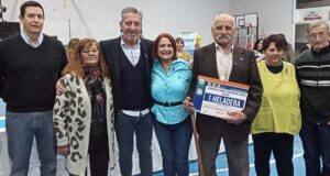 Trelew | El gobernador entregó bienes a través de Lotería a Centros de Jubilados de la ciudad