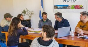 Cordillera | En El Hoyo el intendente Huisman junto a su equipo analizaron el proyecto para el nuevo gimnasio municipal