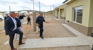 Gobernador Costa | Arcioni, recorrió diferentes obras que se encuentran en ejecución en la localidad