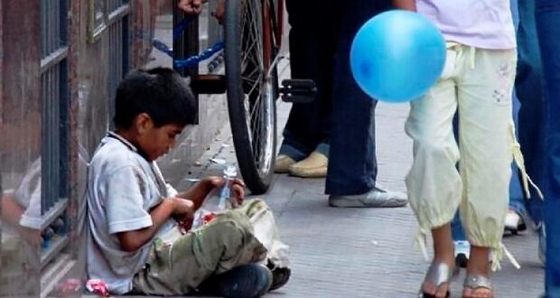 Casi el 40% de niños y adolescentes argentinos tienen dificultad para acceder a ropa y calzado