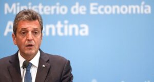 Massa anunció que a partir de enero los planes sociales se convertirán en “programas de inclusión laboral”