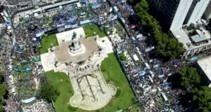 Arrancó el paro nacional en rechazo a las políticas del gobierno de Milei