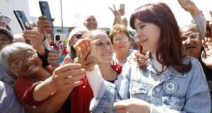 Cristina empezó la campaña para el PJ y habló de un “programa de gobierno”