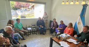 Pogliano recibió a referentes médicos y vecinales por situación en Hospital de El Bolsón