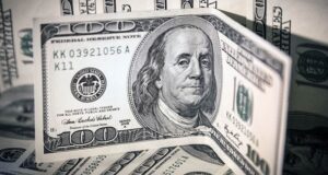 Subió el dólar blue y el Banco Central tuvo que volver a vender divisas