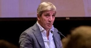 Caputo: «Hay que terminar con las coimas a intendentes y gobernadores»