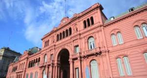 El gobierno suspendió el ingreso de algunos periodistas a Casa Rosada