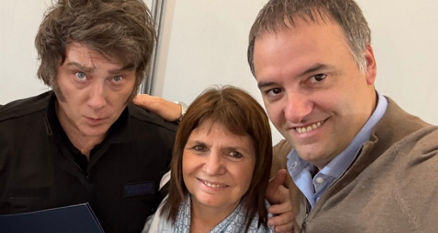Patricia Bullrich pidió que Manuel Adorni presente “de inmediato” su declaración jurada