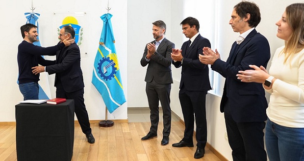 Torres tomó juramento a los nuevos funcionarios