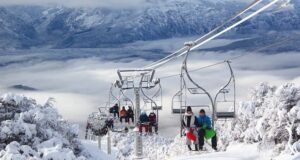 El Bolsón vive un invierno con abundante nieve y una agenda que va más allá del esquí