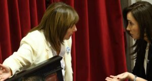 Villarruel cruzó a Bullrich por la Ley de Tierras