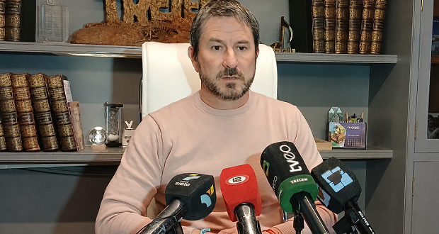 Merino marcó distancia de una alianza con LLA