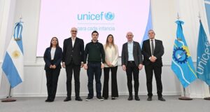 T orres firmó con UNICEF un compromiso por la niñez y adolescencia