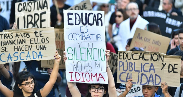 Comenzó el paro nacional universitario en reclamo por la aplicación de la Ley de Financiamiento