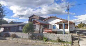Reclamo de trabajadores municipales en Epuyén